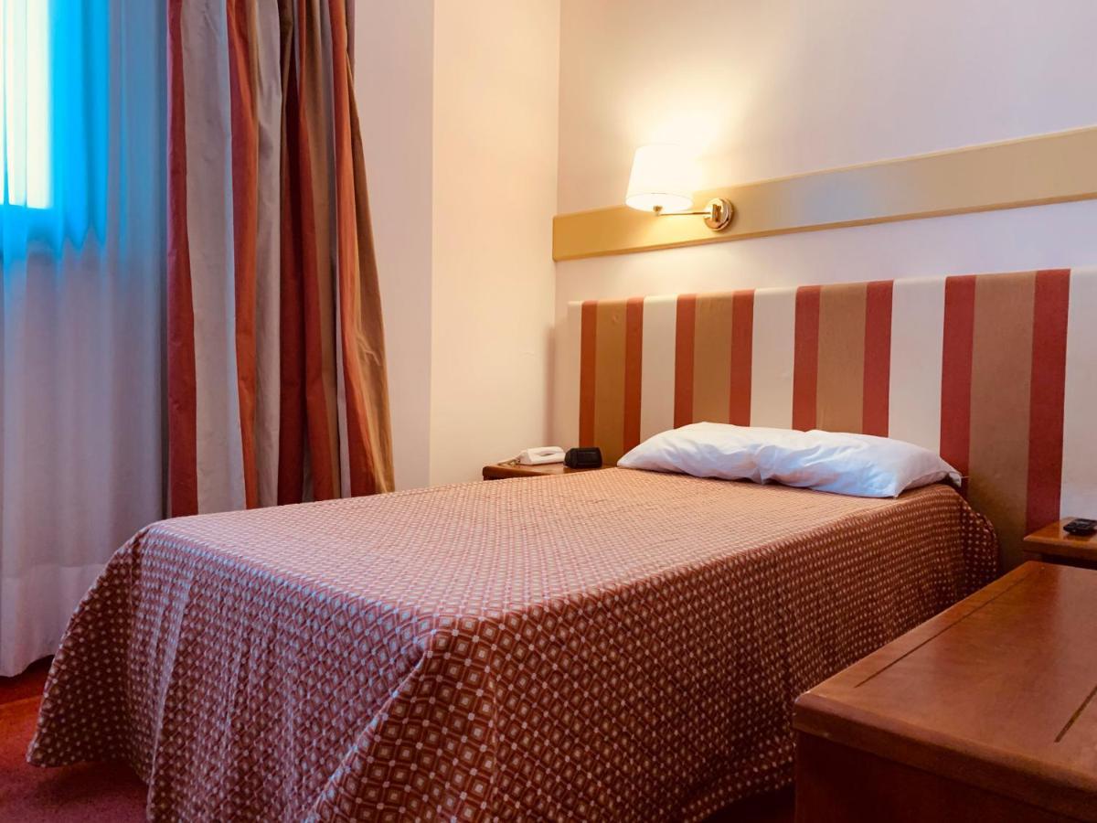 Eurohotel Palace 마니아고 객실 사진