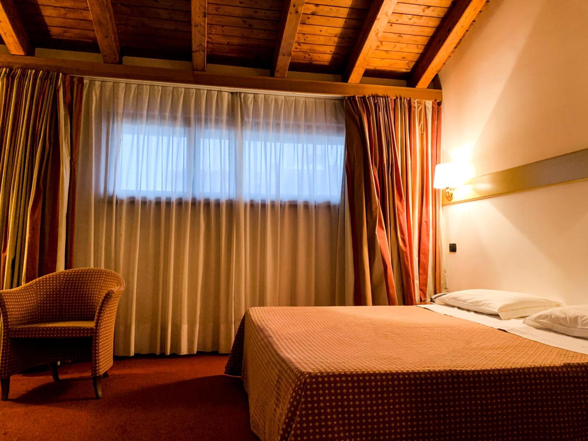 Eurohotel Palace 마니아고 외부 사진